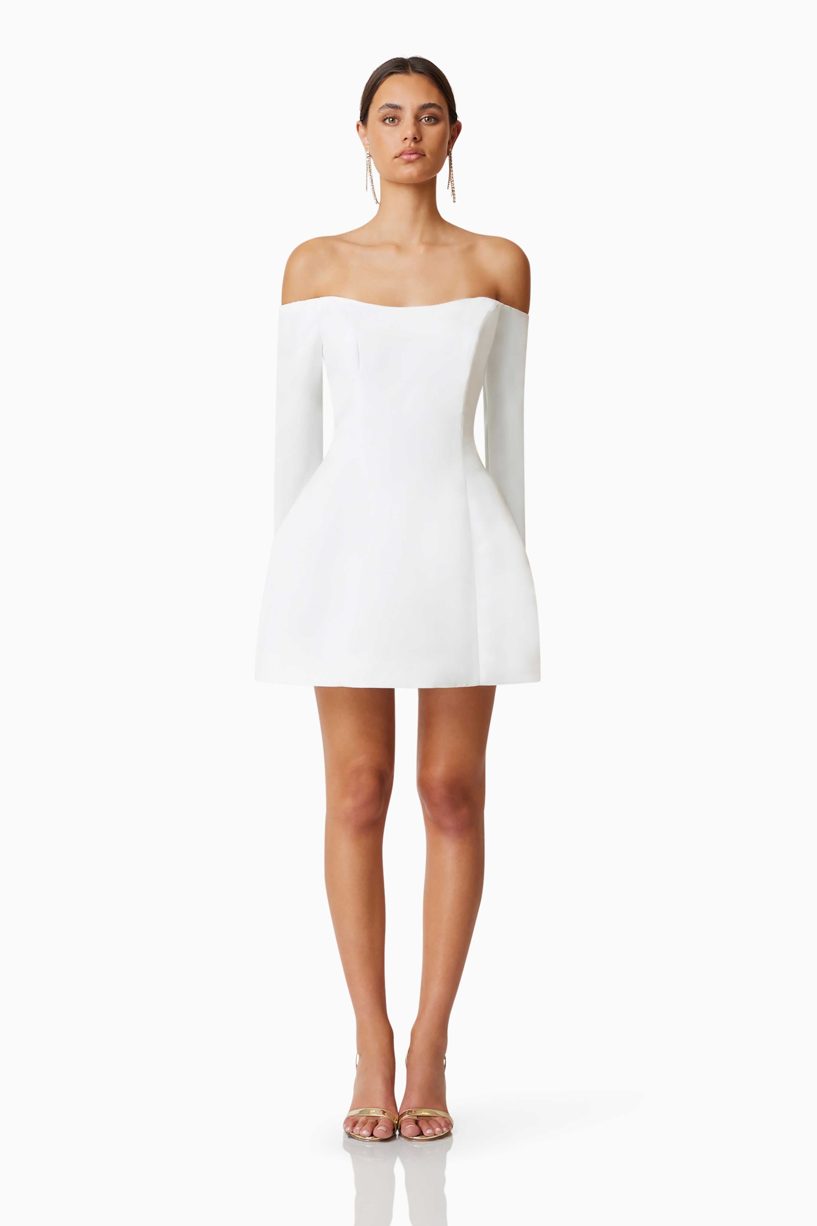 Vida Off The Shoulder Day Mini Dress In White – Elliatt