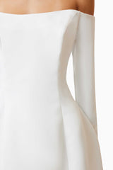 Vida Off The Shoulder Day Mini Dress In White close up shot