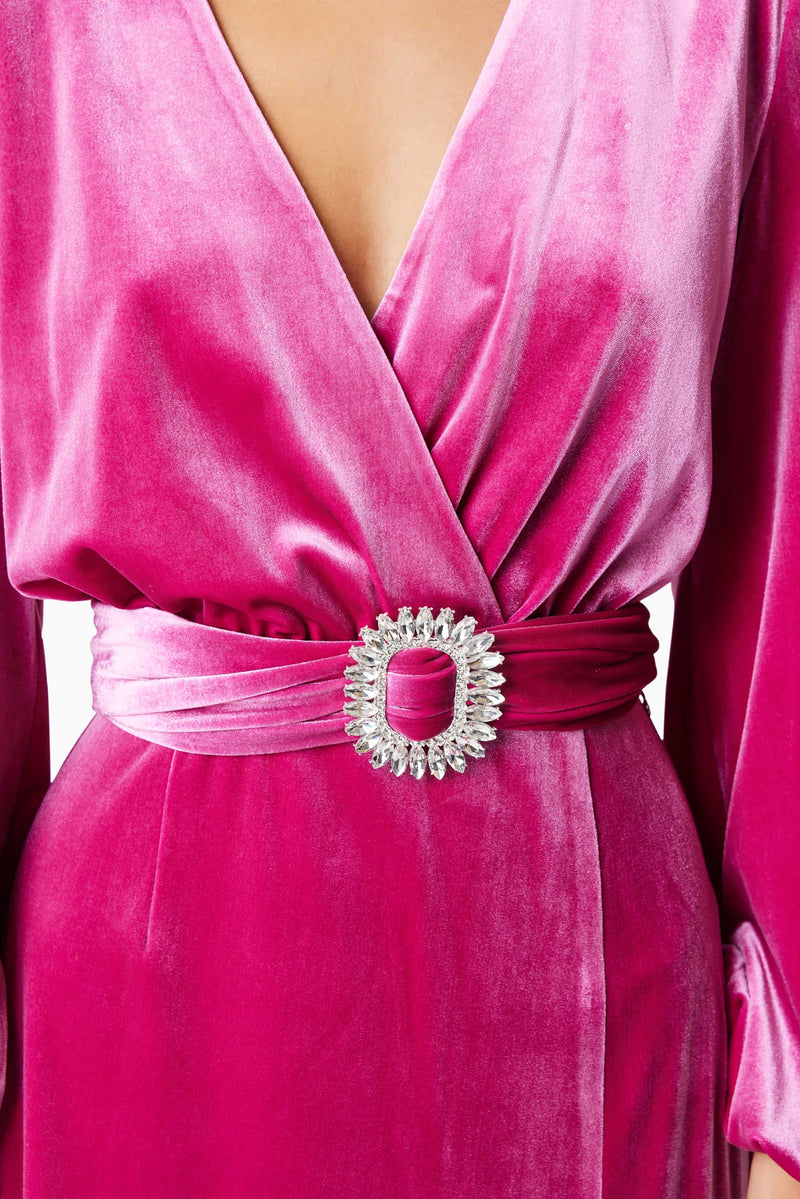 model wearing Solene Eventwear Maxi Dress In Pink close up shot